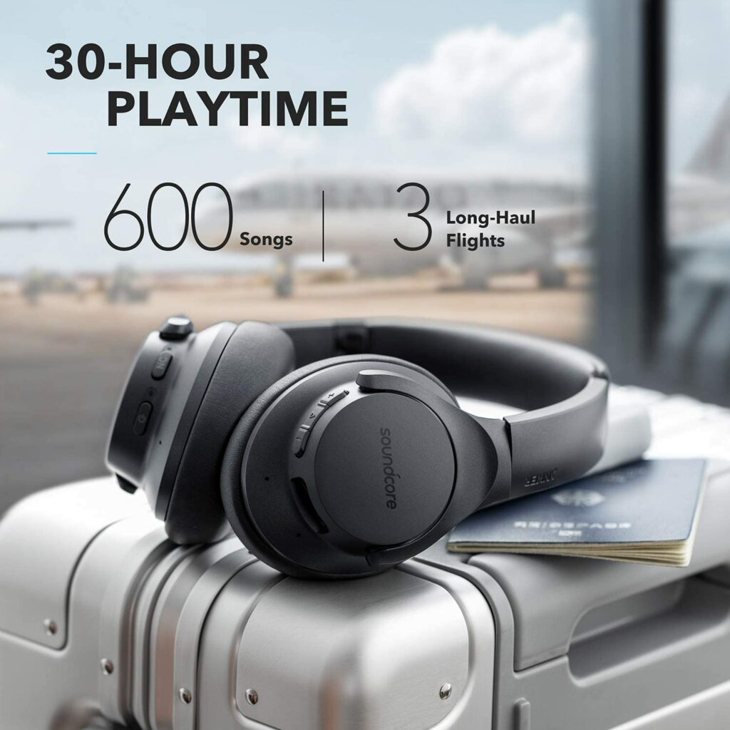 Noise cancelling headphones